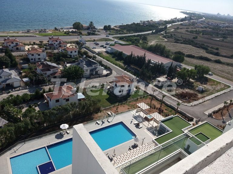 Квартира в Фамагуста, Северный Кипр вид на море с бассейном в рассрочку: купить недвижимость в Турции - 85172