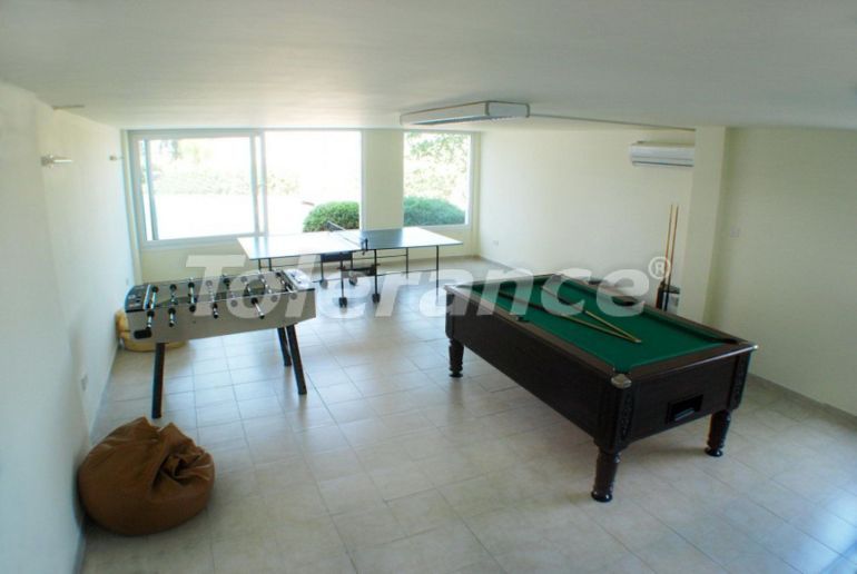 Квартира в Фамагуста, Северный Кипр вид на море с бассейном: купить недвижимость в Турции - 85966