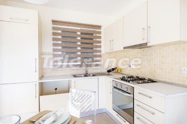 Квартира в Фамагуста, Северный Кипр вид на море с бассейном в рассрочку: купить недвижимость в Турции - 85978