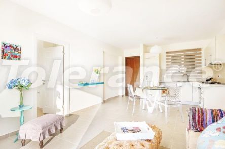 Квартира в Фамагуста, Северный Кипр вид на море с бассейном в рассрочку: купить недвижимость в Турции - 85991