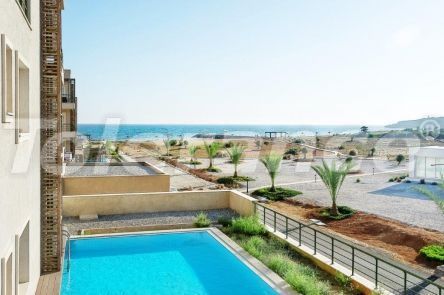 Квартира в Фамагуста, Северный Кипр вид на море с бассейном в рассрочку: купить недвижимость в Турции - 85992