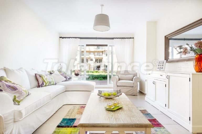 Квартира в Фамагуста, Северный Кипр вид на море с бассейном: купить недвижимость в Турции - 86148