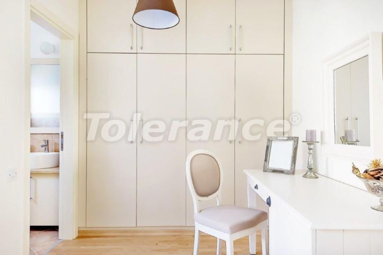 Квартира в Фамагуста, Северный Кипр вид на море с бассейном: купить недвижимость в Турции - 86153