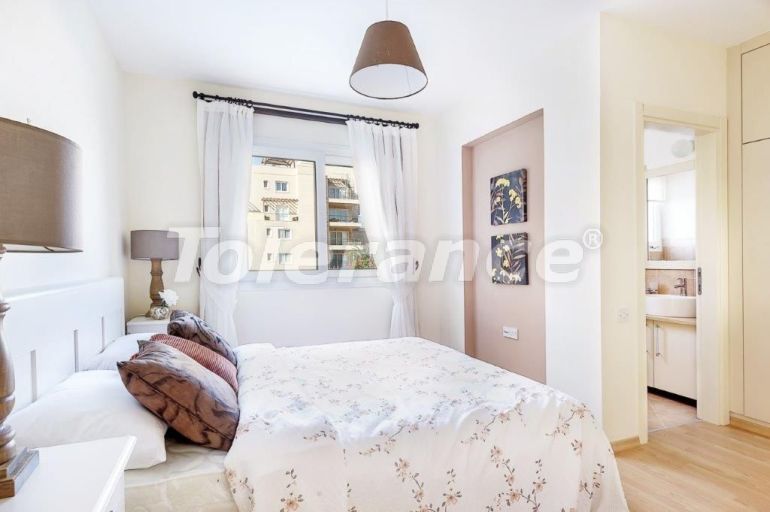 Квартира в Фамагуста, Северный Кипр вид на море с бассейном: купить недвижимость в Турции - 86154