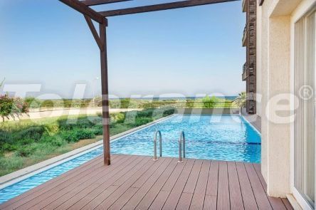 Квартира в Фамагуста, Северный Кипр вид на море с бассейном: купить недвижимость в Турции - 86173