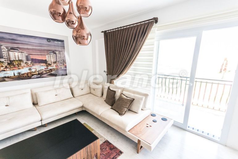 Квартира от застройщика в Фамагуста, Северный Кипр вид на море с бассейном в рассрочку: купить недвижимость в Турции - 86397