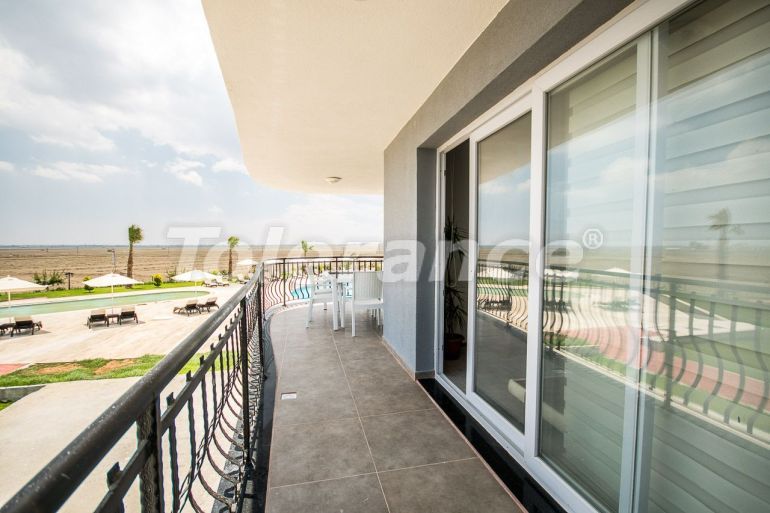 Квартира от застройщика в Фамагуста, Северный Кипр вид на море с бассейном в рассрочку: купить недвижимость в Турции - 86413