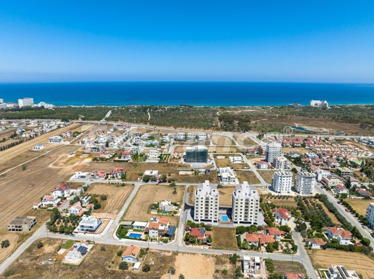 Квартира от застройщика в Фамагуста, Северный Кипр вид на море с бассейном: купить недвижимость в Турции - 88460