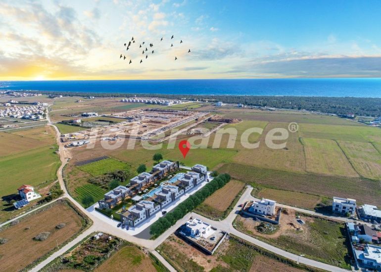 Квартира от застройщика в Фамагуста, Северный Кипр с бассейном в рассрочку: купить недвижимость в Турции - 90363