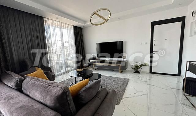 Квартира в Фамагуста, Северный Кипр вид на море с бассейном: купить недвижимость в Турции - 90432