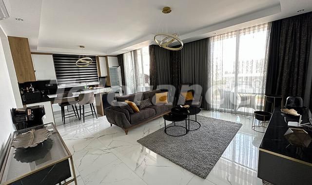 Квартира в Фамагуста, Северный Кипр вид на море с бассейном: купить недвижимость в Турции - 90433