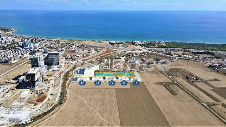 Квартира от застройщика в Фамагуста, Северный Кипр вид на море с бассейном: купить недвижимость в Турции - 90468