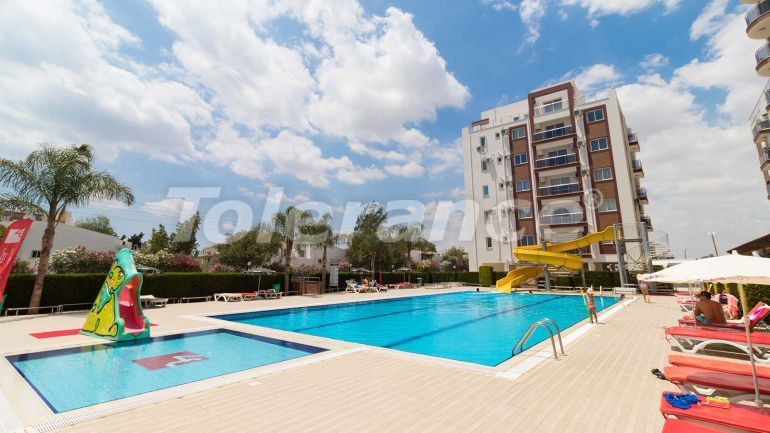 Квартира в Фамагуста, Северный Кипр вид на море с бассейном: купить недвижимость в Турции - 90513