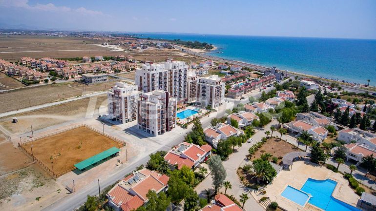 Квартира в Фамагуста, Северный Кипр вид на море с бассейном: купить недвижимость в Турции - 90527