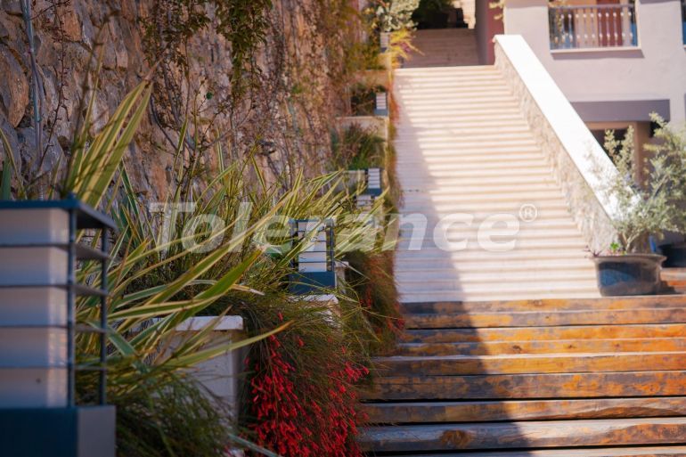 Квартира от застройщика в Фетхие с бассейном: купить недвижимость в Турции - 79287