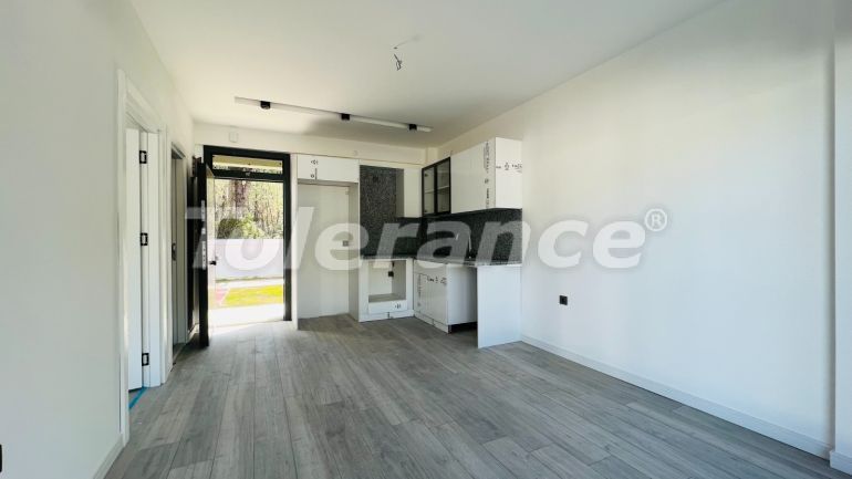 Квартира от застройщика в Гёйнюк, Кемер с бассейном: купить недвижимость в Турции - 78134