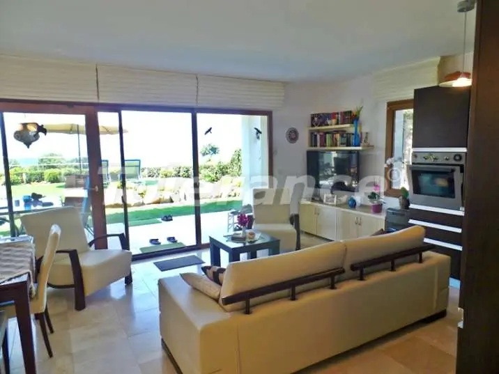 Квартира в Гюмюшлюк, Бодрум с бассейном: купить недвижимость в Турции - 7896