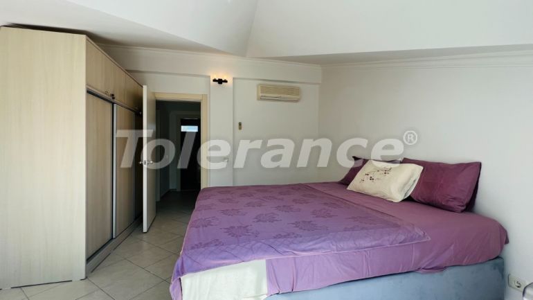 Квартира в Кемере с бассейном: купить недвижимость в Турции - 104078