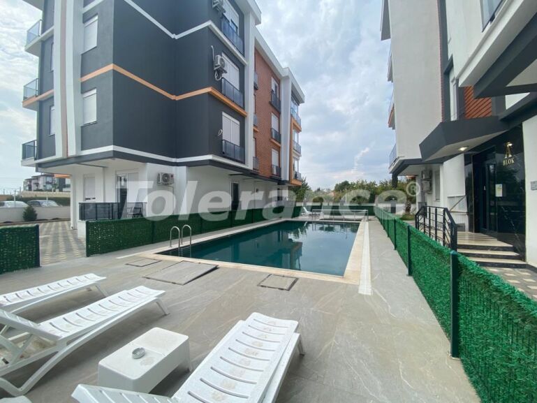 Квартира в Кепез, Анталия с бассейном: купить недвижимость в Турции - 61742