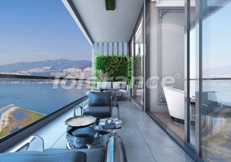 Квартира от застройщика в Конак, Измир вид на море с бассейном в рассрочку: купить недвижимость в Турции - 101891