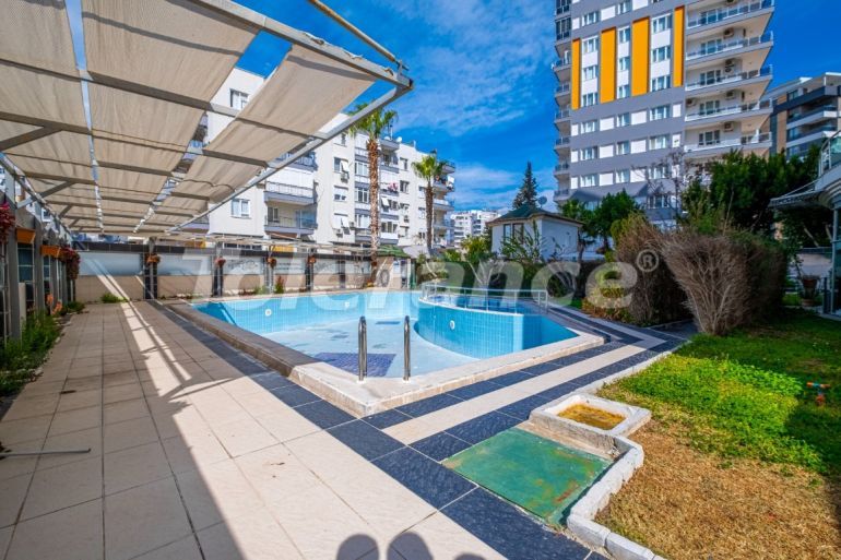 Квартира в Коньяалты, Анталия с бассейном: купить недвижимость в Турции - 100561