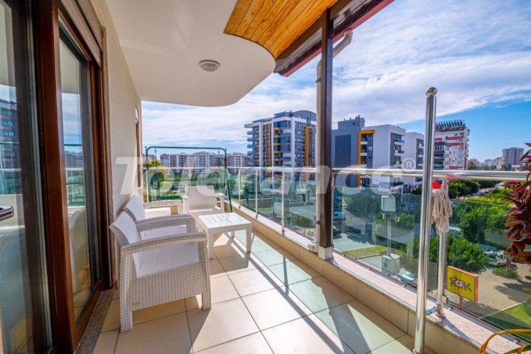 Квартира в Коньяалты, Анталия с бассейном: купить недвижимость в Турции - 100562