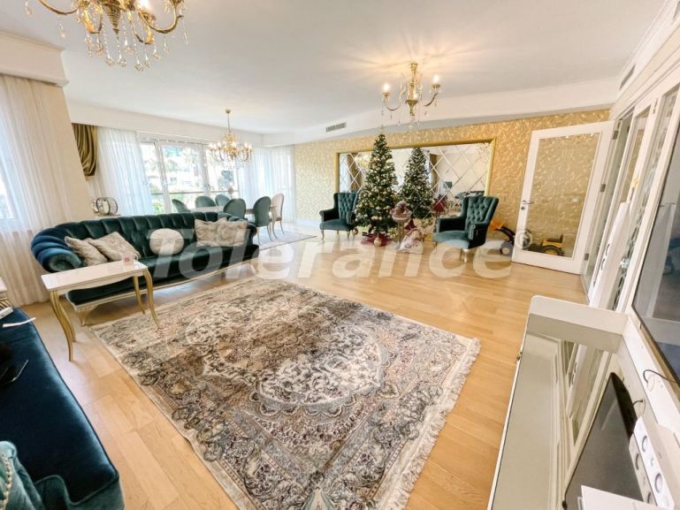 Квартира в Коньяалты, Анталия с бассейном: купить недвижимость в Турции - 101831