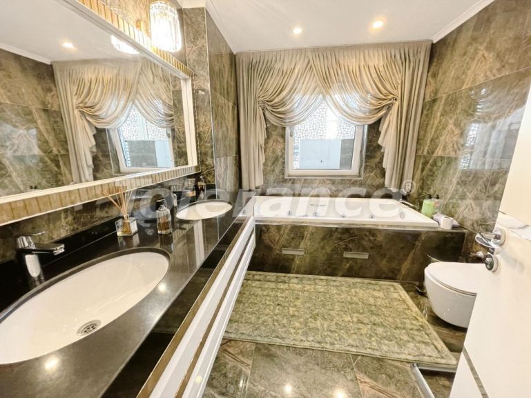 Квартира в Коньяалты, Анталия с бассейном: купить недвижимость в Турции - 101835