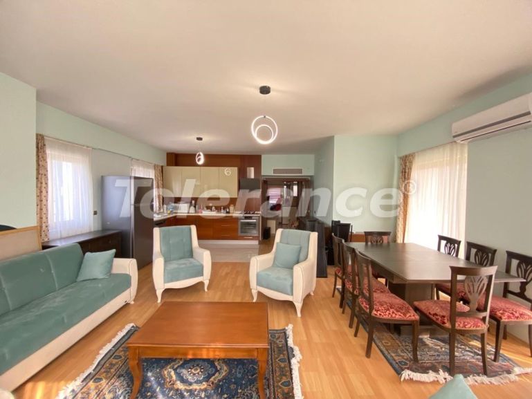 Квартира в Коньяалты, Анталия с бассейном: купить недвижимость в Турции - 102517