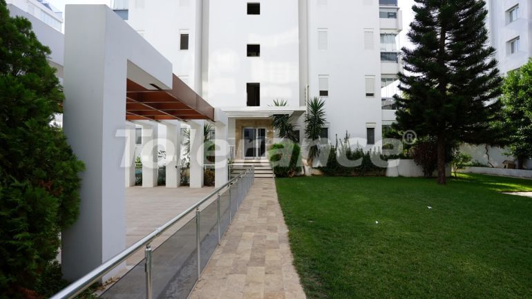 Квартира в Коньяалты, Анталия с бассейном: купить недвижимость в Турции - 102876