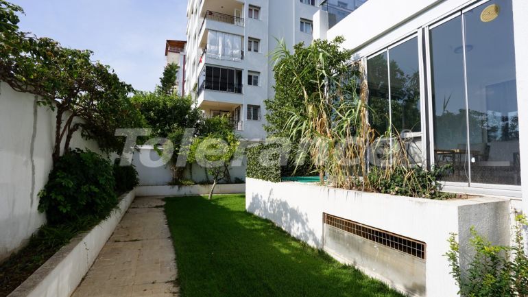 Квартира в Коньяалты, Анталия с бассейном: купить недвижимость в Турции - 102878