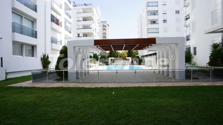 Квартира в Коньяалты, Анталия с бассейном: купить недвижимость в Турции - 102880