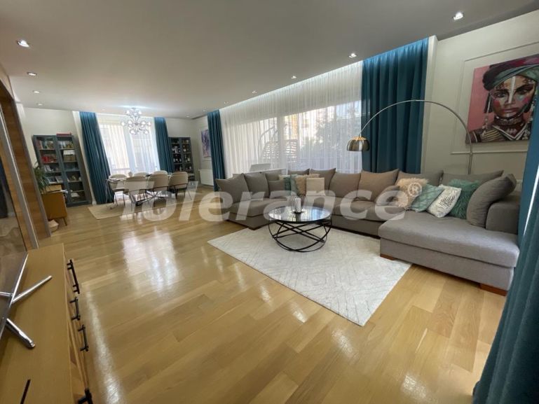 Квартира в Коньяалты, Анталия с бассейном: купить недвижимость в Турции - 103657