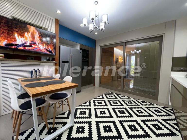 Квартира в Коньяалты, Анталия с бассейном: купить недвижимость в Турции - 103660