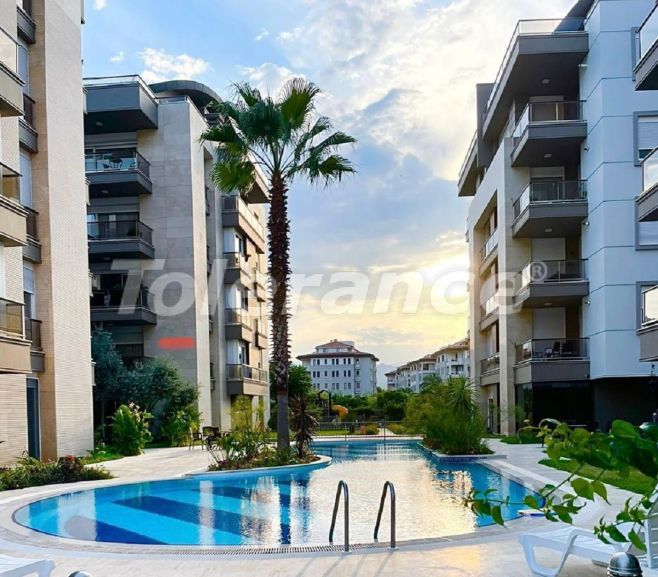 Квартира в Коньяалты, Анталия с бассейном: купить недвижимость в Турции - 103679