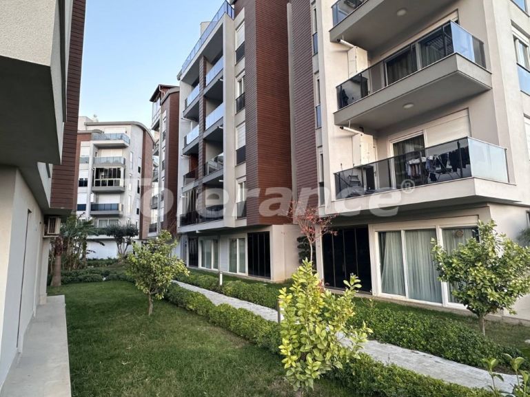 Квартира в Коньяалты, Анталия с бассейном: купить недвижимость в Турции - 103928