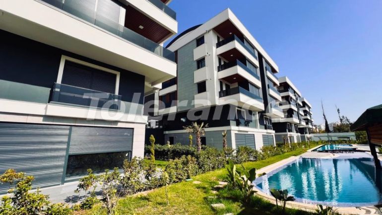 Квартира в Коньяалты, Анталия с бассейном: купить недвижимость в Турции - 104171