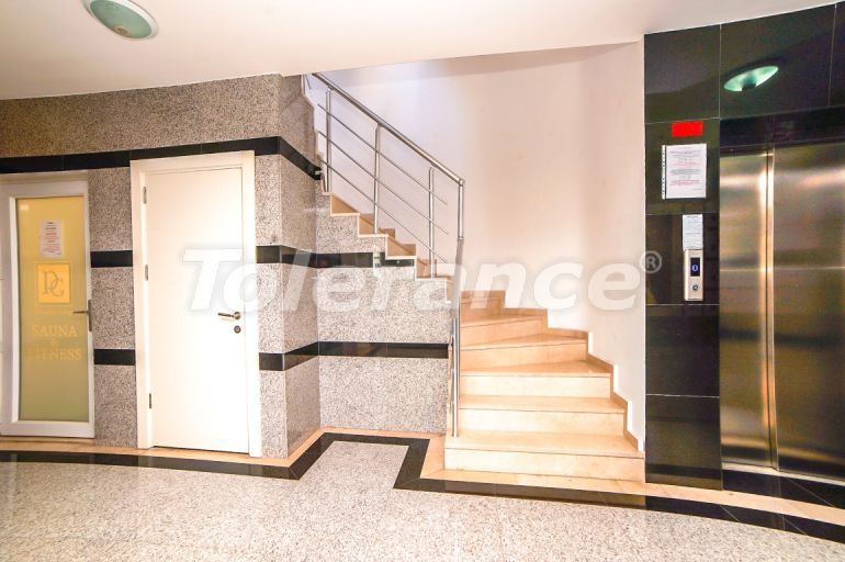 Квартира в Коньяалты, Анталия с бассейном: купить недвижимость в Турции - 105089