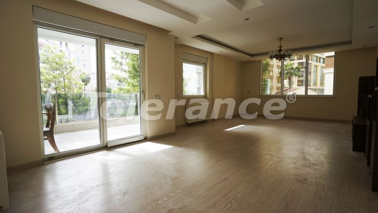 Квартира в Коньяалты, Анталия с бассейном: купить недвижимость в Турции - 106620