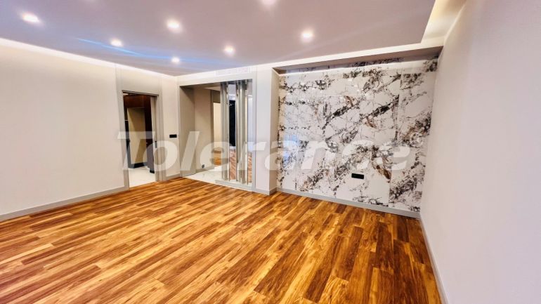 Квартира в Коньяалты, Анталия с бассейном: купить недвижимость в Турции - 107319