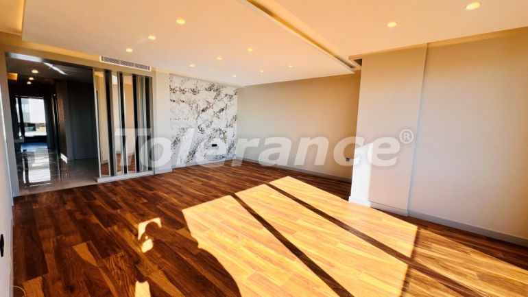 Квартира в Коньяалты, Анталия с бассейном: купить недвижимость в Турции - 107325