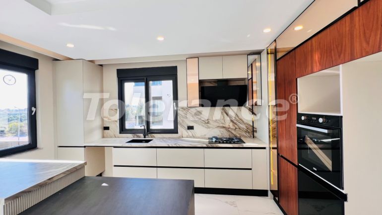 Квартира в Коньяалты, Анталия с бассейном: купить недвижимость в Турции - 107328