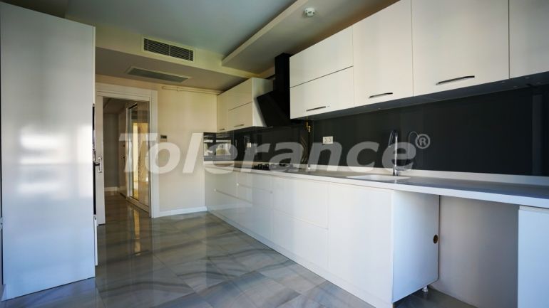 Квартира в Коньяалты, Анталия с бассейном: купить недвижимость в Турции - 107342