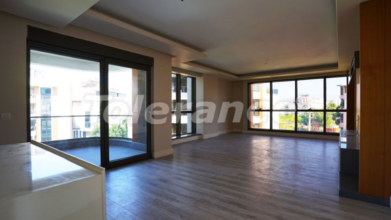 Квартира в Коньяалты, Анталия с бассейном: купить недвижимость в Турции - 107343