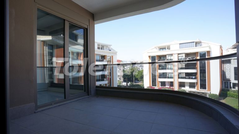 Квартира в Коньяалты, Анталия с бассейном: купить недвижимость в Турции - 107346