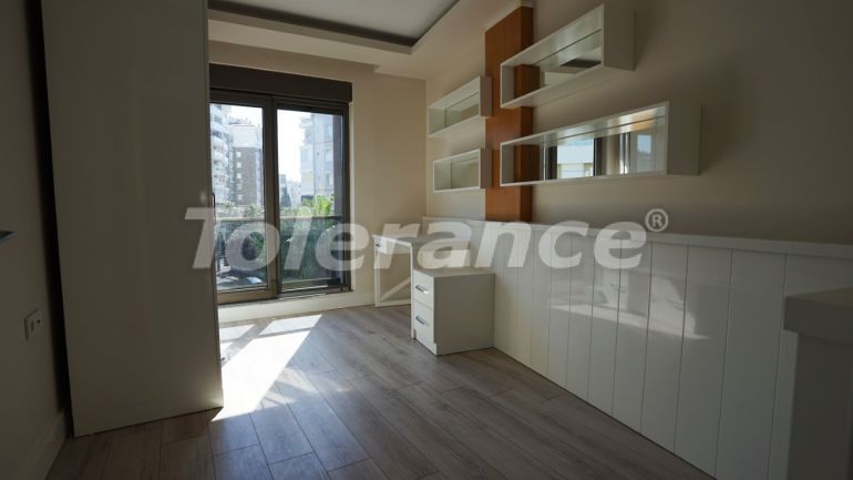 Квартира в Коньяалты, Анталия с бассейном: купить недвижимость в Турции - 107350