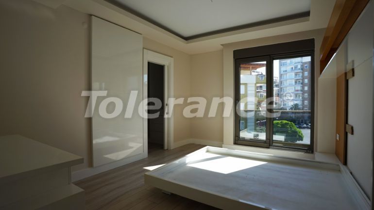 Квартира в Коньяалты, Анталия с бассейном: купить недвижимость в Турции - 107352