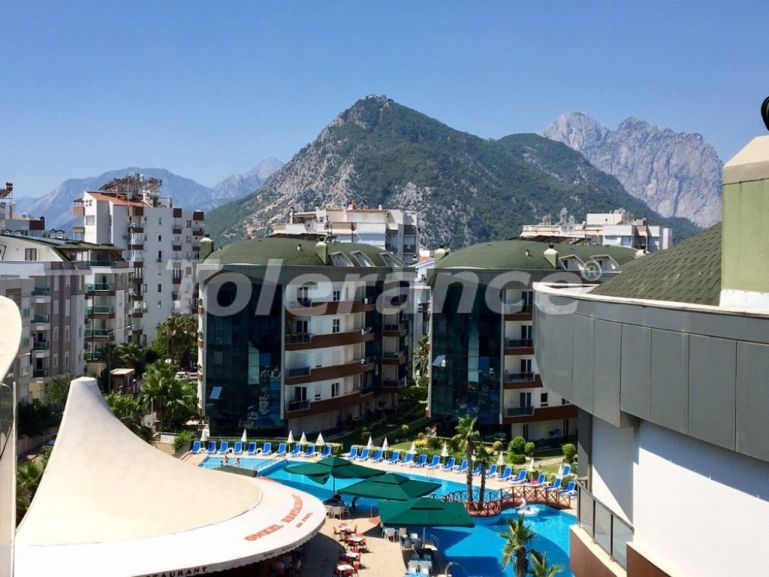 Квартира в Коньяалты, Анталия с бассейном: купить недвижимость в Турции - 107610