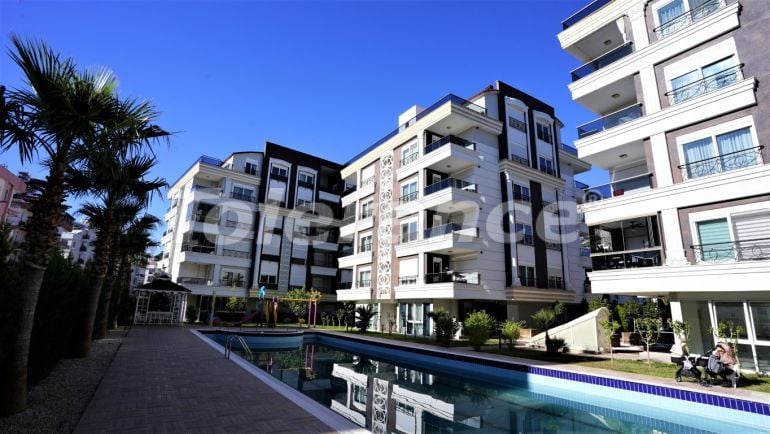 Квартира в Коньяалты, Анталия с бассейном: купить недвижимость в Турции - 109197