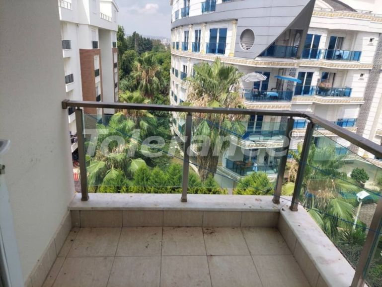 Квартира в Коньяалты, Анталия с бассейном: купить недвижимость в Турции - 109671